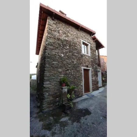 Casinha Da Fonte * Lamas de Podence