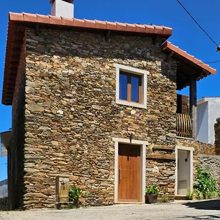 Casinha Da Fonte